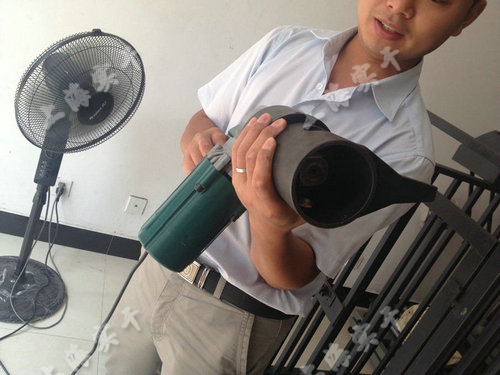 電動(dòng)扭力扳手圖片